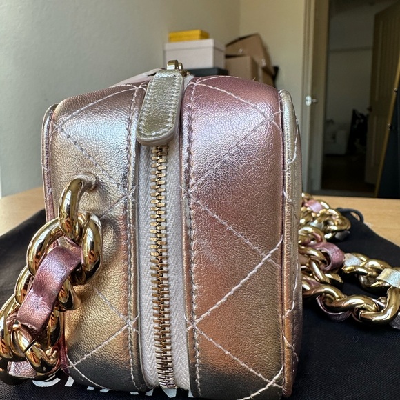 Chanel Quilted Mini Bag in Metallic Pink and Gold Box Bag - Picture 8 of 15